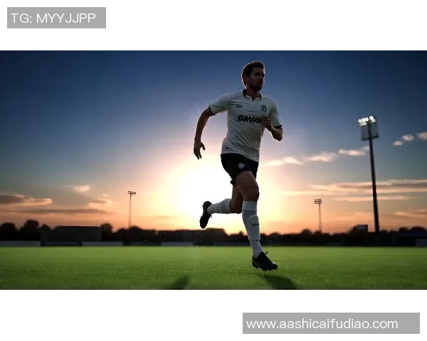 追梦绿茵场足球球星的荣耀背后是无数汗水与辛酸 追梦绿茵场足球球星的荣耀背后是无数汗水与辛酸